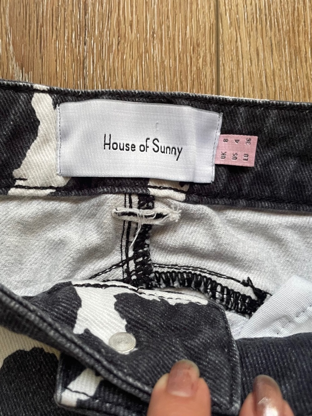 House Of Sunny Jessie Jean – Cow Print Denim Size 4 - Picture 4 of 14